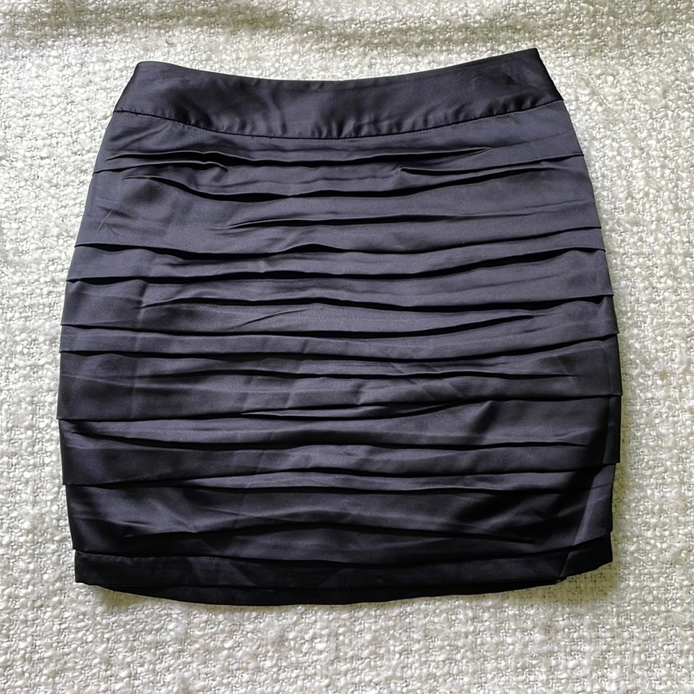 🖤EXPRESS NWT SIZE 0 BLACK MINI SKIRT